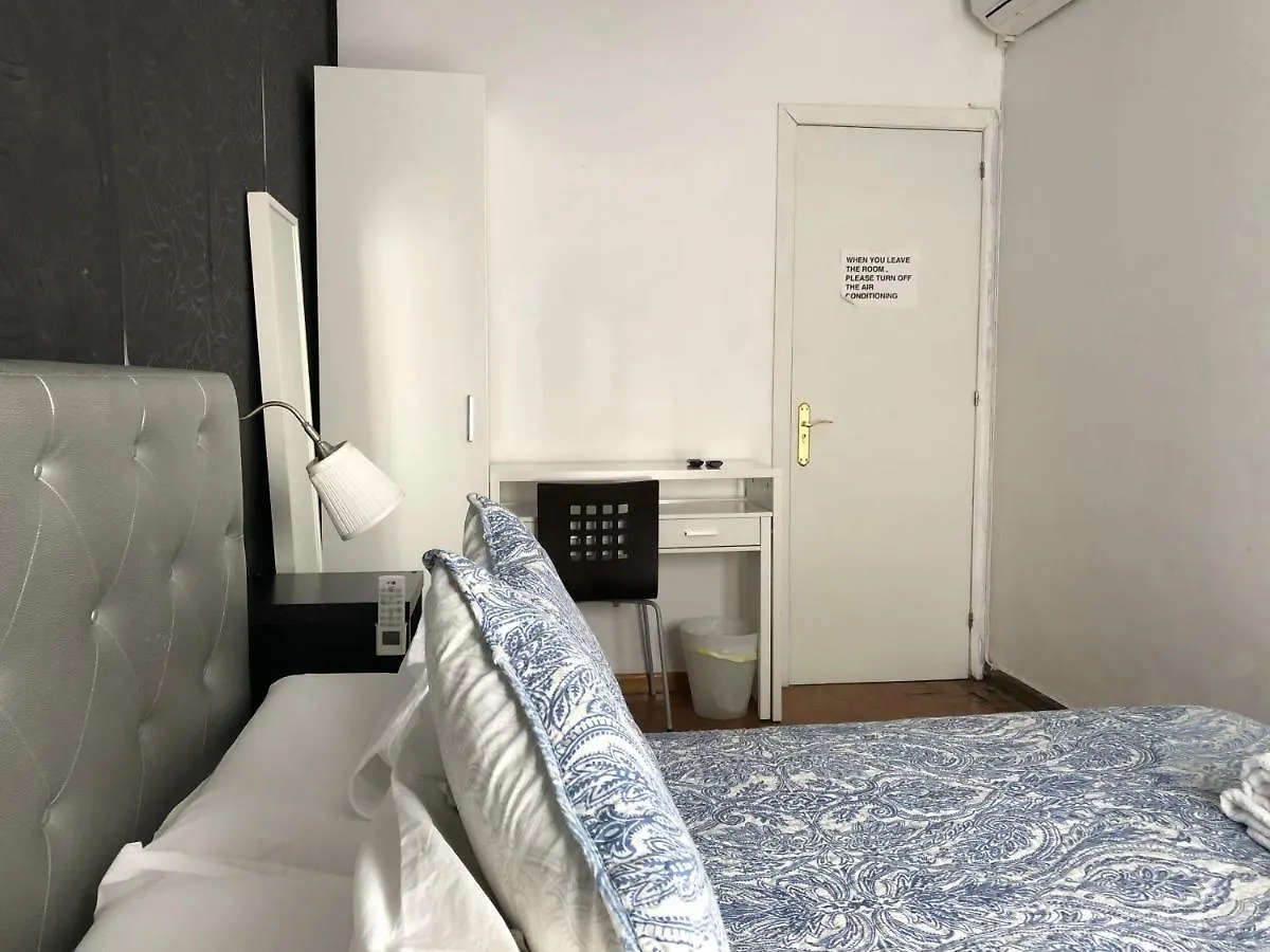 Julian S Apartments Barcelona Spain