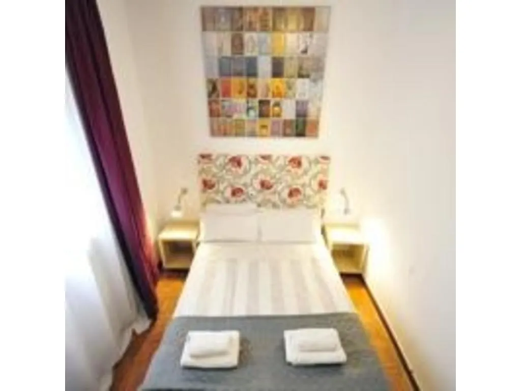 Julian S Apartments Barcelona Guest house